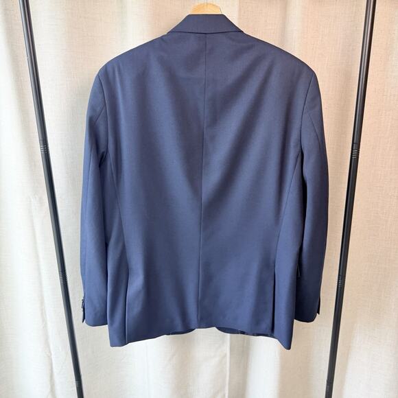 Tommy Hilfiger Men’s Navy Blazer 42R – Classic Two-Button Suit Jacket - Picture 3 of 13